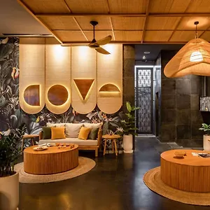 https://the-isvara-by-cove.ubudhotelsnow.com