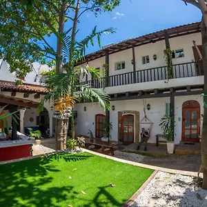 https://island-life-backpackers-hostel.comcaribbean.com