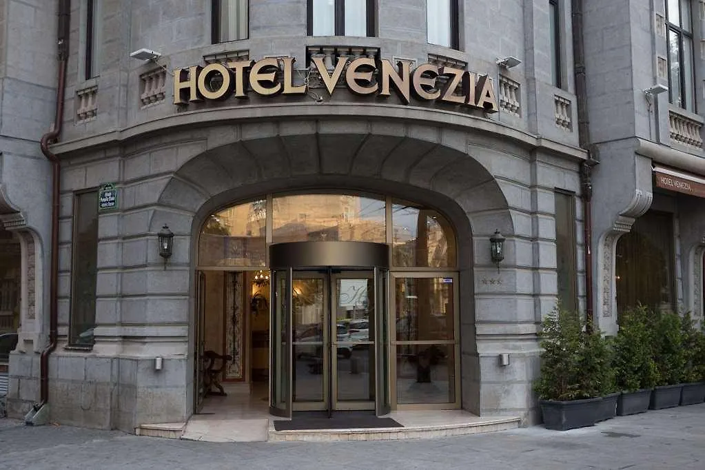 Hotel Venezia By Zeus International Boekarest